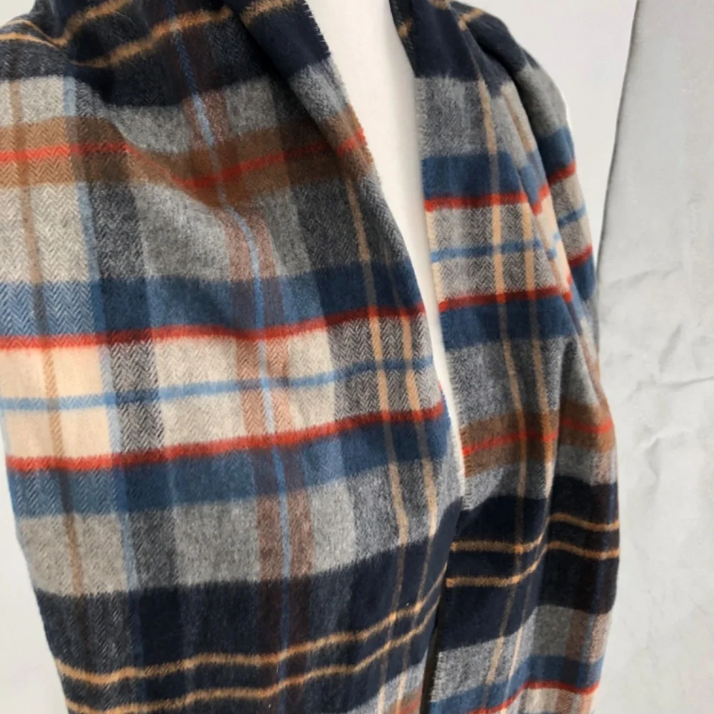 V Fraas Cashmink Plaid Fringe Scarf Unisex Acrylic Dark‎ Academia Old Money Lux
